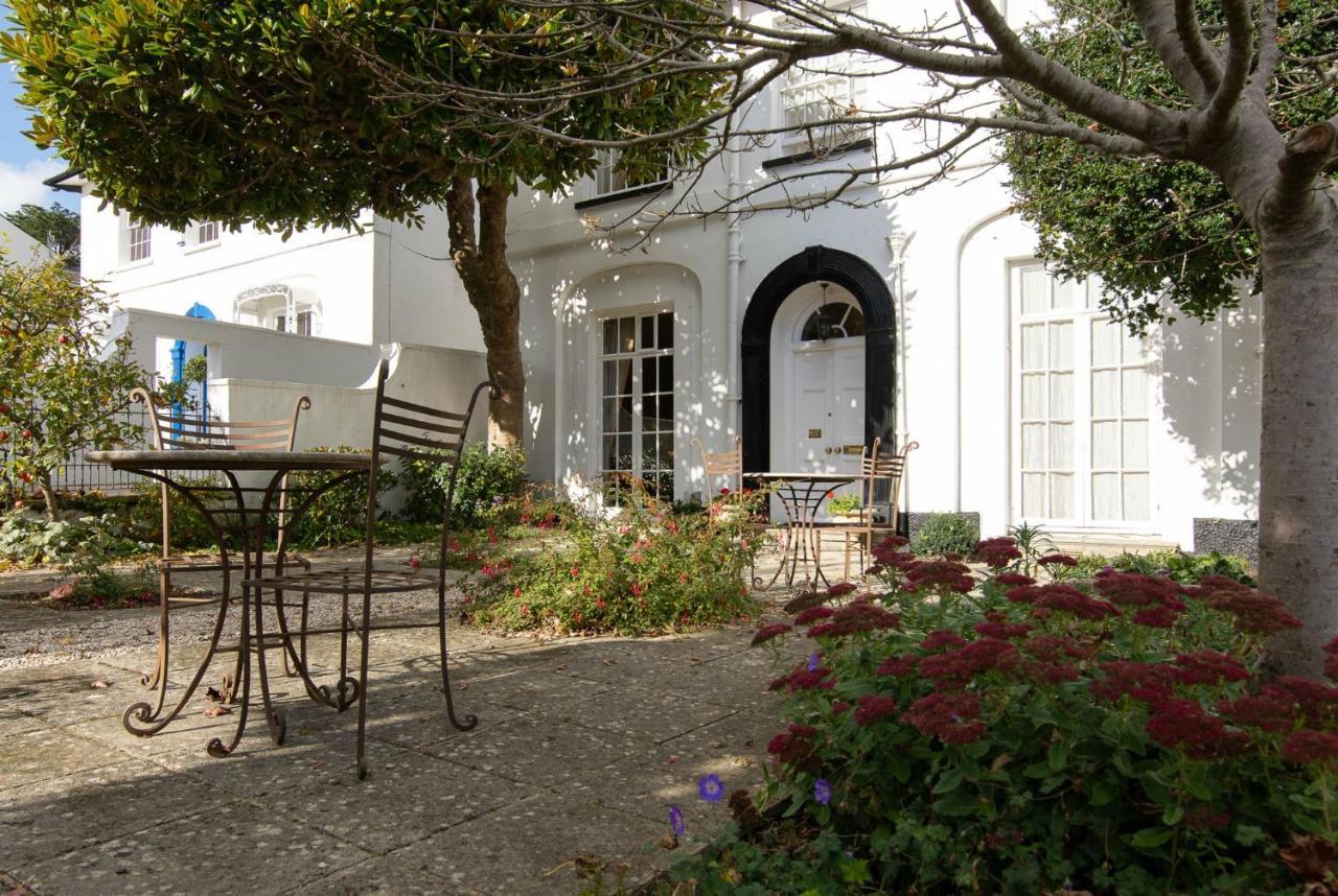The White House Ξενοδοχείο Charmouth Εξωτερικό φωτογραφία